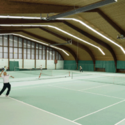 Tennis in der Halle spielen